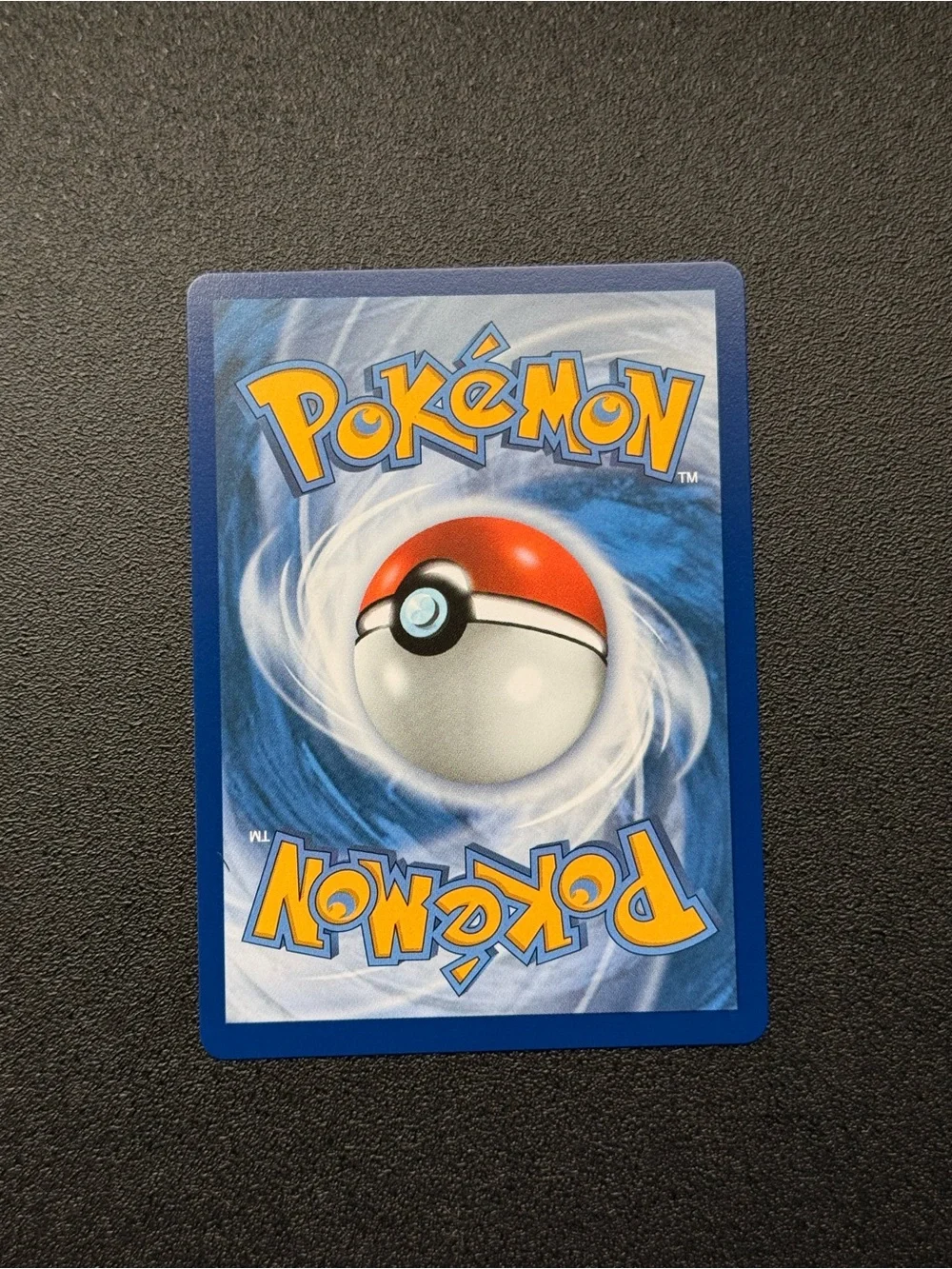 Special Illustration Rare Cincinno EX Pokémon Card.